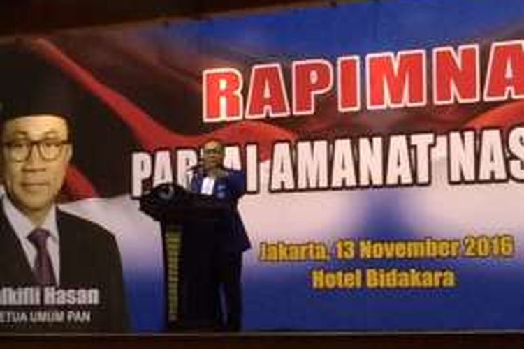 Ketua Umum Partai Amanat Nasional (PAN), Zulkifli Hasan saat pembukaan Rapimnas PAN di Hotel Bidakara, Jakarta, Minggu (13/11/2016).