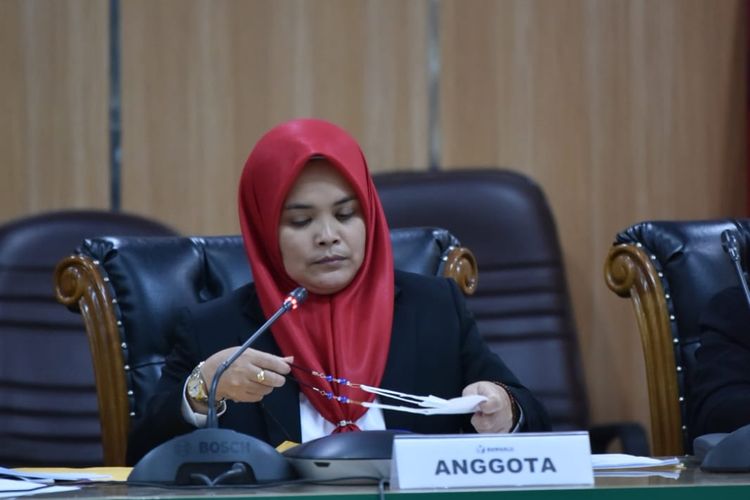 Anggota Badan Pengawas Pemilu (Bawaslu) RI, Lolly Suhenty, dalam sidang pendahuluan dugaan pelanggaran administrasi pendaftaran pemilu oleh KPU RI, Kamis (25/8/2022).