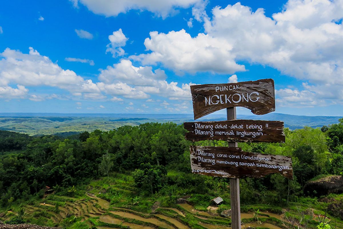 Puncak Ngekong di Nglanggeran, Gunungkidul.