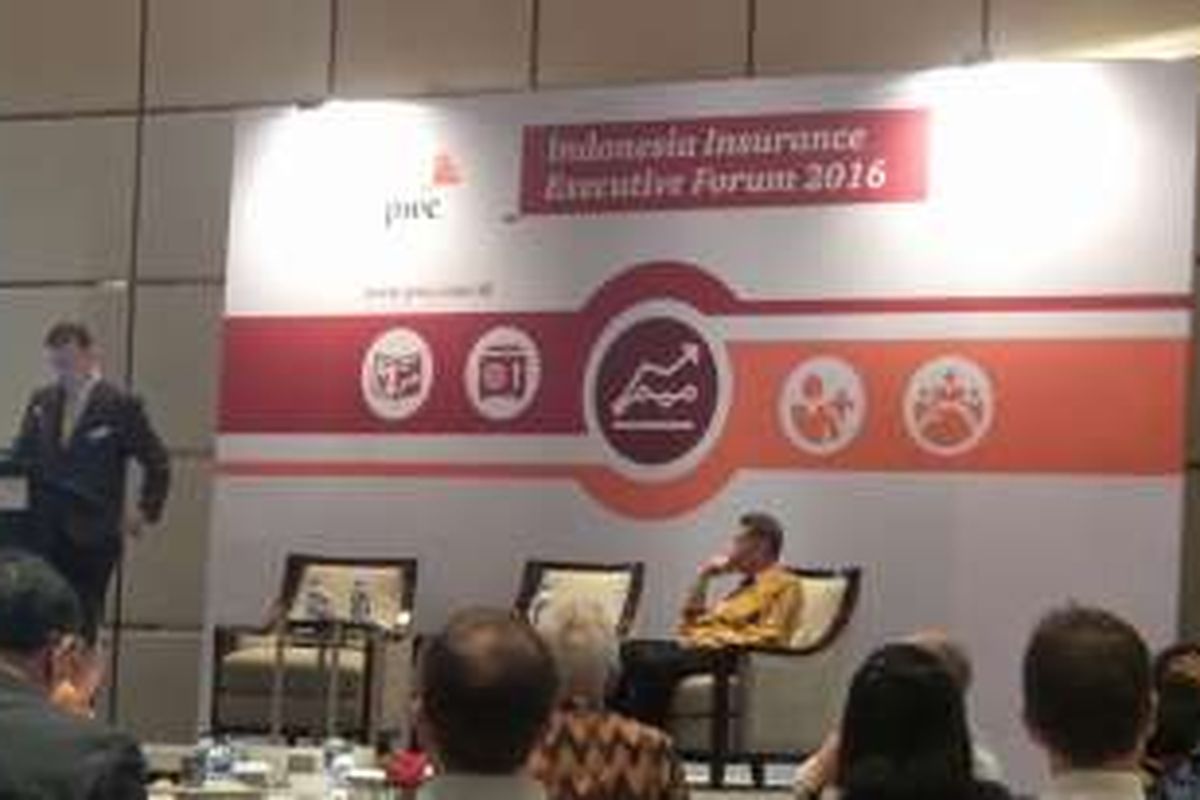 Indonesia Insurance Investment Forum 2016 di Fairmont Hotel Jakarta, Selasa (31/5/2016).