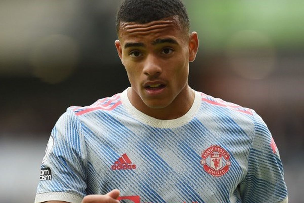 Reaksi Mason Greenwood pada lanjutan laga Liga Inggris antara Wolverhampton dan Man United di Stadion Molineux, Minggu (29/8/2021).