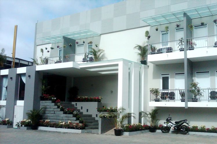 Villa Diamond, salah satu pilihan villa Bandung dengan private pool.