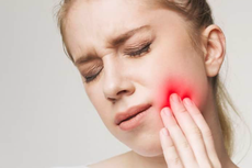 8 Cara Mengobati Sakit Gigi secara Alami, Apa Saja?