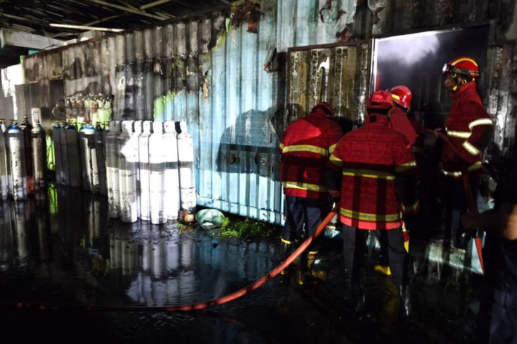 Ruang Produksi Oksigen RSUD Sumbawa Hangus Terbakar