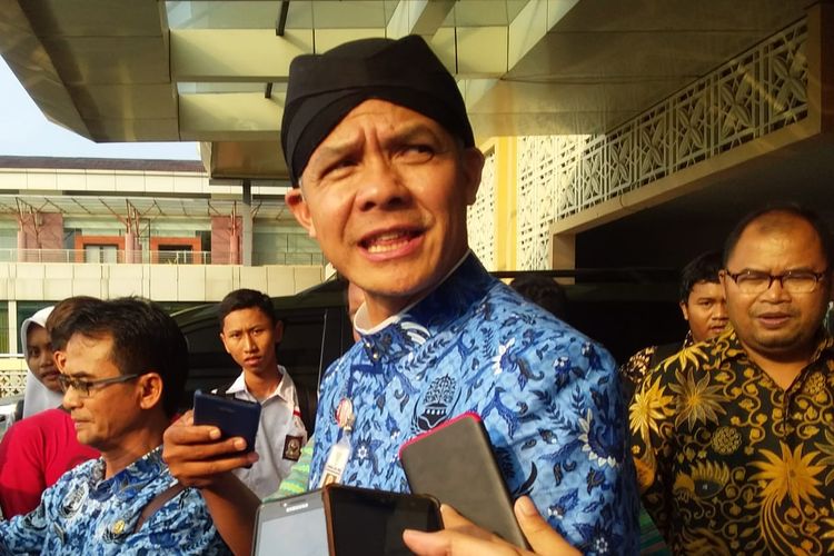Gubernur Jawa Tengah Ganjar Pranowo saat ditemui usai acara Rapat Forkompimda di Hotel UTC Semarang, Kamis (17/10/2019).