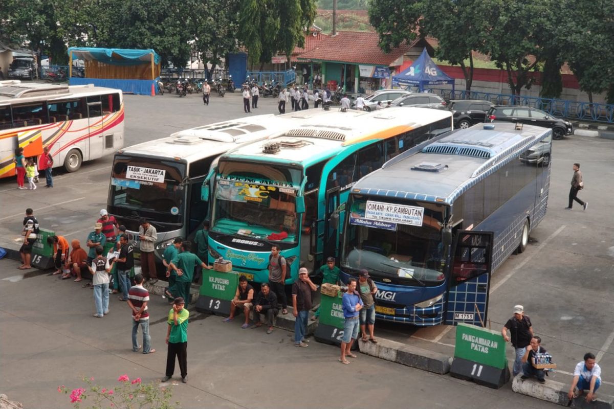 Armada Mudik Lebaran bus AKAP di Terminal Kampung Rambutan, Jakarta Timur, Selasa (5/6/2018) 