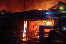 Pasar Belik Pemalang Terbakar, Damkar dari Tiga Kabupaten Diterjunkan