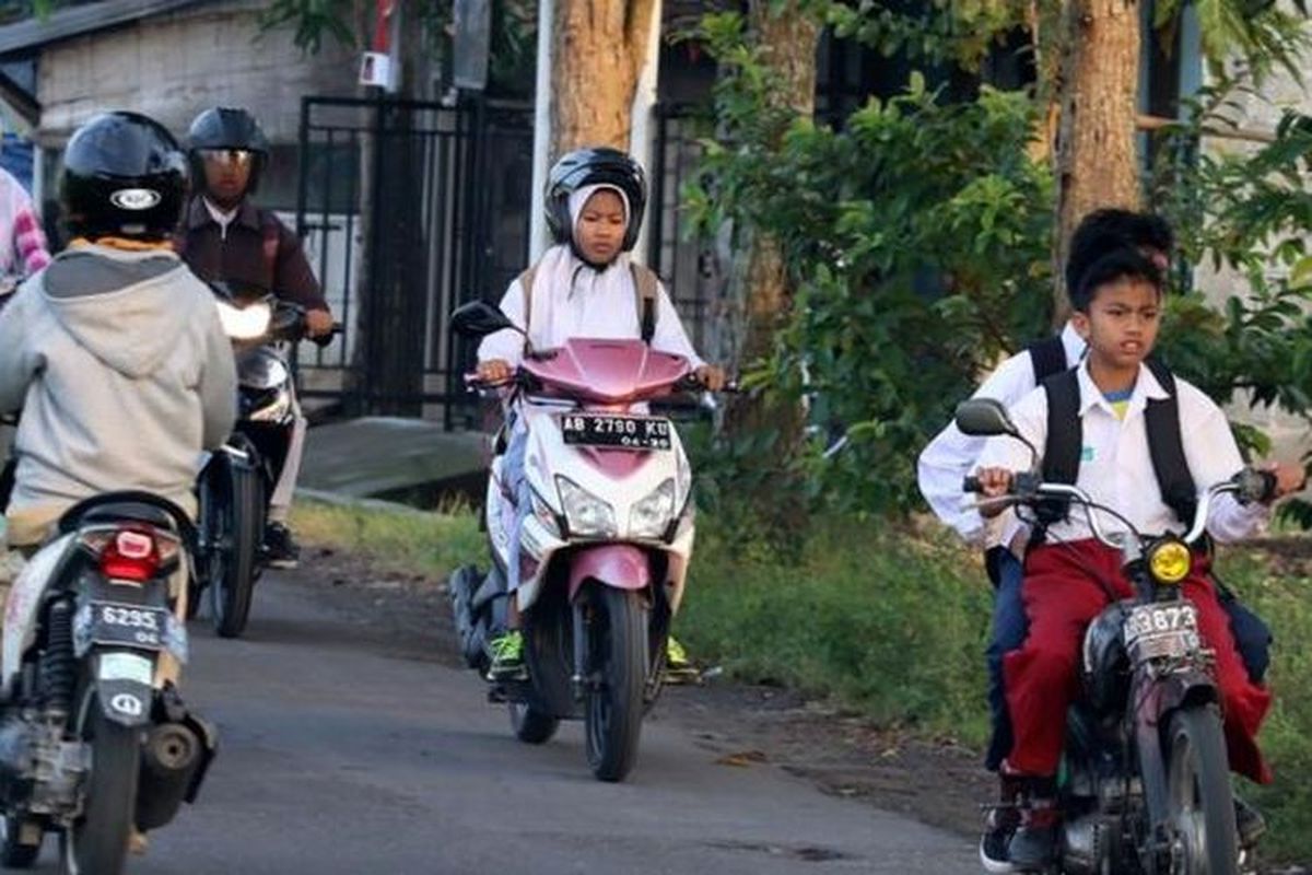 Ini Alasan Anak Kecil Jangan Diperbolehkan Bawa Motor, Bikin Celaka