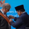 Presiden Prabowo Anugerahkan Bintang Jasa Utama untuk Bill Gates