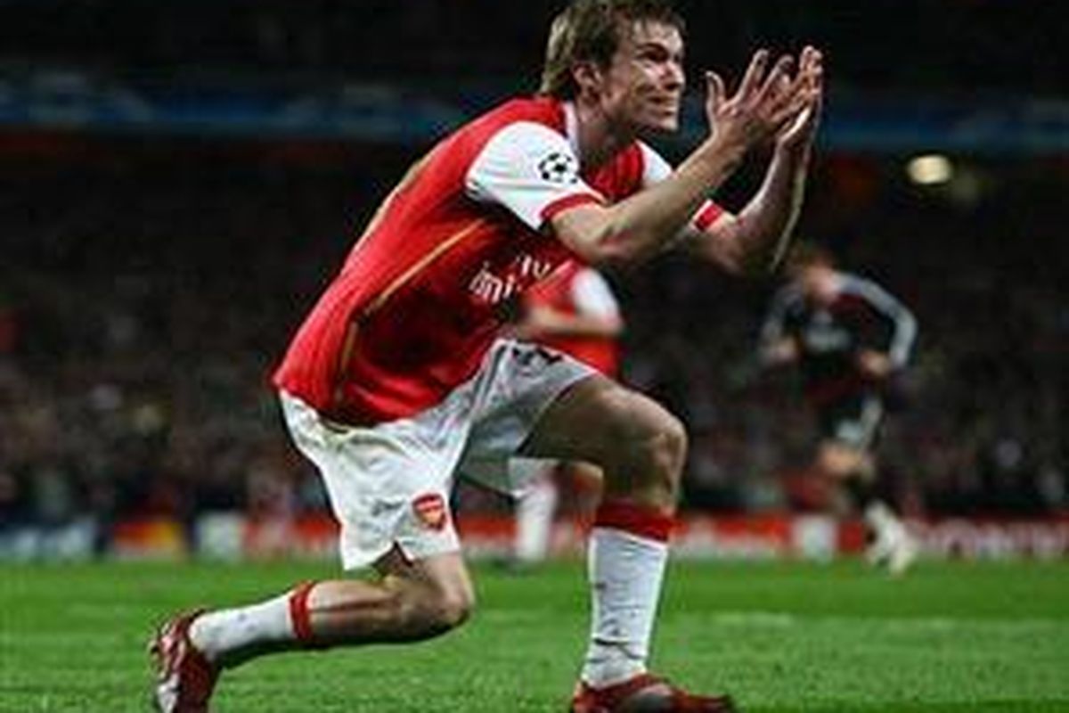 Aleksandr Hleb bakal menjadi pemain Barcelona.