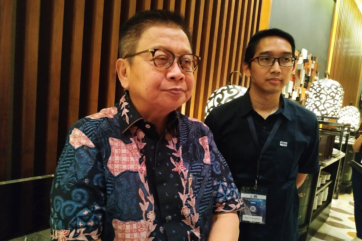 Direktur Utama PT. Rintis Sejahtera Iwan memberikan keterangan seusai sosialisasi penerapan QR Code Indonesia Standard (QRIS) kepada ratusan mitranya di Pullman Hotel Thamrin, Jakarta, Rabu, (14/8/2019).