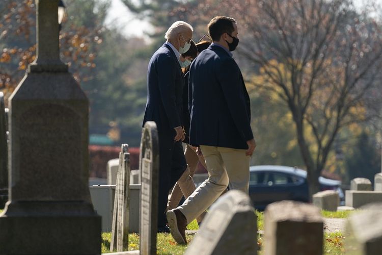 Presiden terpilih Joe Biden tiba untuk misa di St. Joseph di Gereja Katolik Brandywine, Minggu, 8 November 2020, di Wilmington, Delaware, AS.