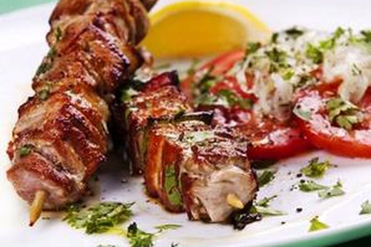 Yang perlu diingat adalah makan secukupnya saja.