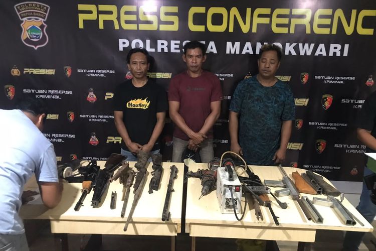 Pelaku dan senjata api rakitan yang berhasil diamankan Tim Avatar Polresta Manokwari, Papua Barat