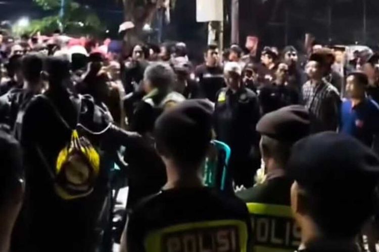 Pengajian Habib Bidin dan Kiai Anwar Zahid di Grobogan Digeruduk Massa, Diduga Ormas