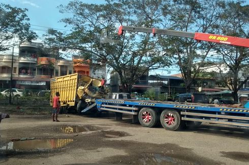 Diduga Ngantuk, Sopir Truk Tewas Hantam Parit di Aceh Utara