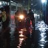Jalan Kebon Gedang Bandung Terendam Banjir, Sejumlah Motor Mogok
