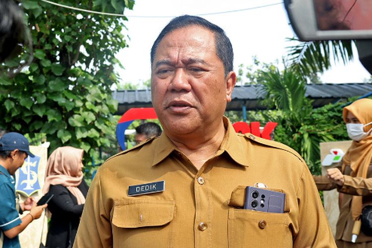 Kepala Dinas Lingkungan Hidup (DLH) Surabaya, Dedik Irianto, Selasa (18/11/2025).