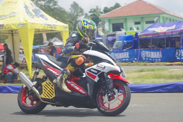 Salah satu pembalap Aerox Fun Race di Yamaha Cup Race 2020