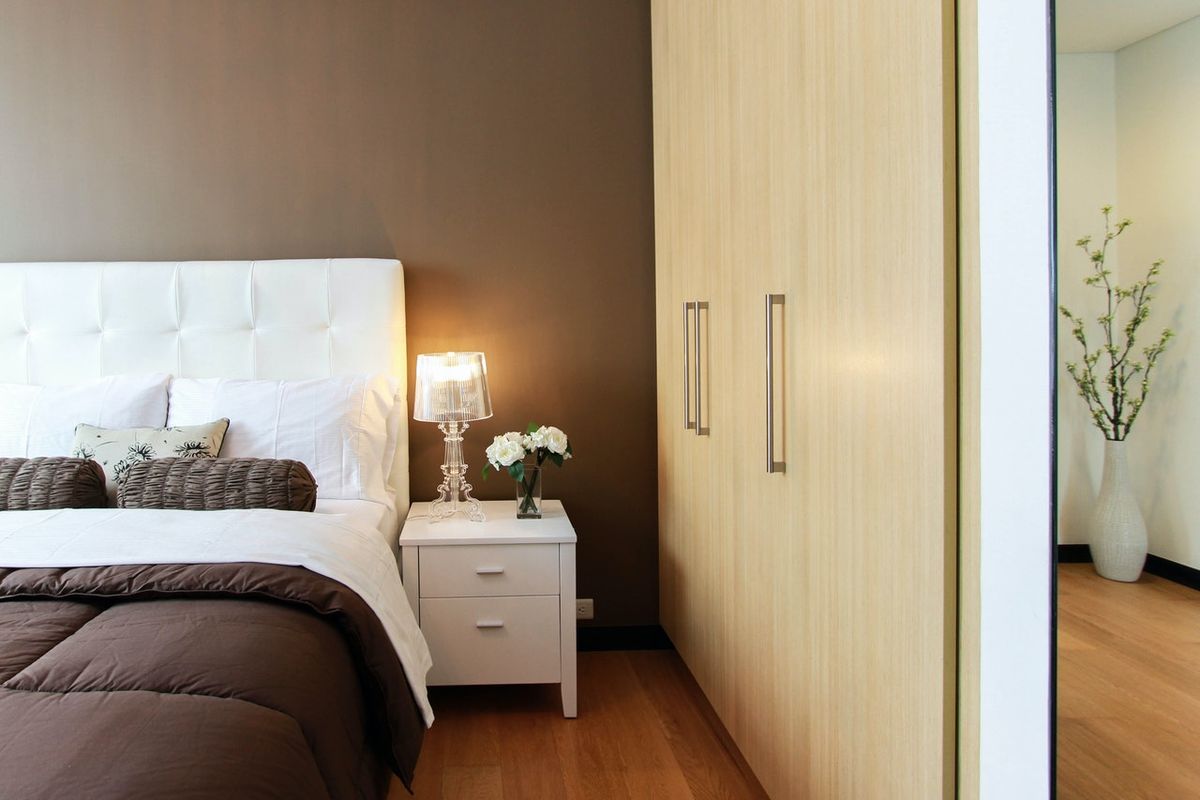 Ilustrasi kamar hotel.