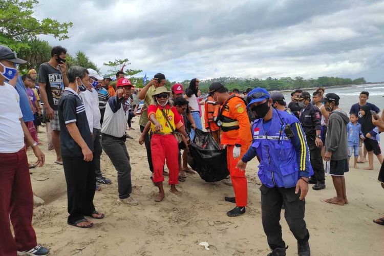 Seorang wisatawan asal Jakarta ditemukan tewas setelah dilaporkan hilang terseret ombak di Pantai Ciantir, Desa Sawarna, Kecamatan Bayah, Kabupaten Lebak, Banten Minggu (27/9/2020).