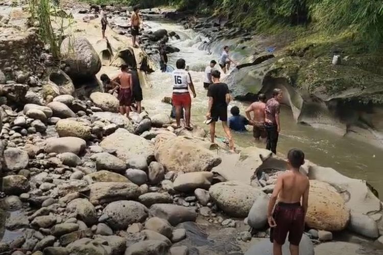 Bendungan Lau Simeme Beroperasi, Warga Deli Serdang Pesta Panen Ikan di Sungai Sibiru-biru