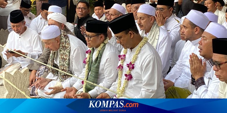 Teriakan "AMIN" Menggema Saat Anies-Cak Imin Ziarah ke Makam Sunan Ampel