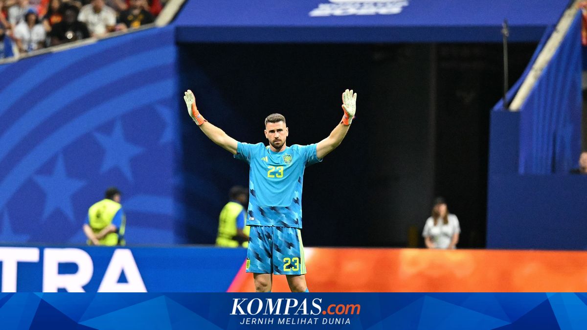 Unai Simon Lampaui Rekor Casillas dan Walter Zenga di Piala Dunia