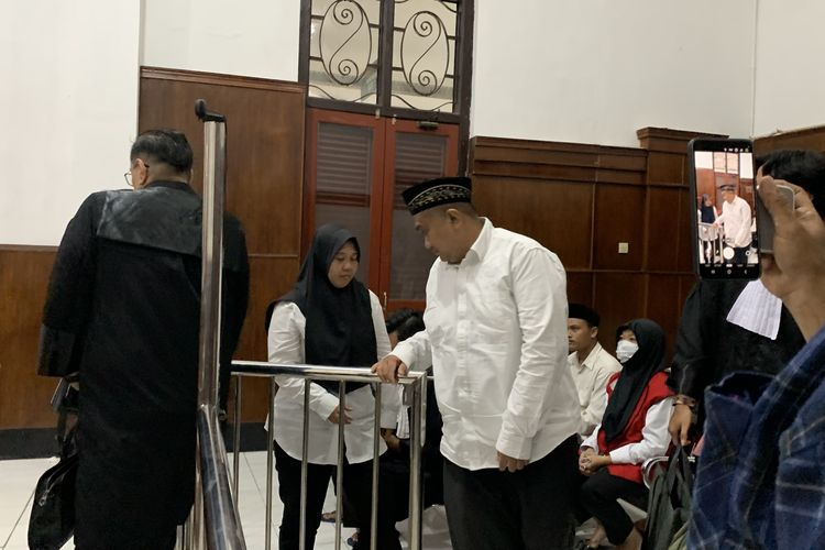 Kongkalikong dengan Eks Kepala Gudang Cimory, 2 Pemalsu Tanggal Kedaluwarsa Produk Diadili