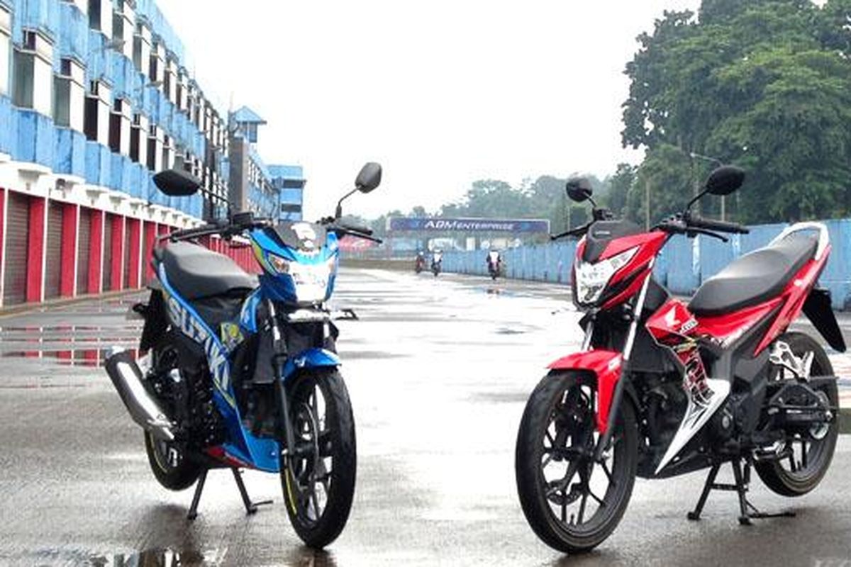 Persaingan tiga bebek sport 150 cc.