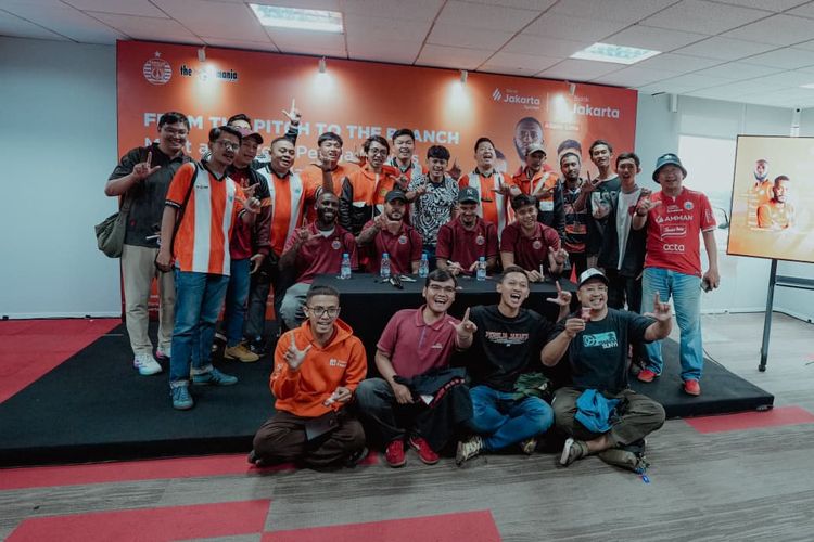 Empat pemain Persija Jakarta melakukan Meet and Greet dengan The Jakmania 