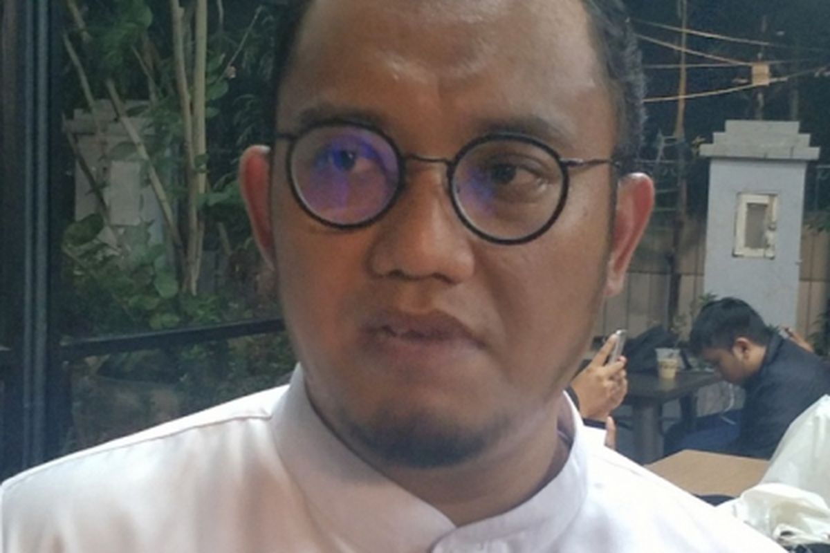 Koordinator juru bicara Badan Pemenangan Nasional (BPN) Dahnil Anzar Simanjuntak saat ditemui di media center pasangan Prabowo-Sandiaga, Jalan Sriwijaya I, Jakarta Selatan, Rabu (16/1/2019).