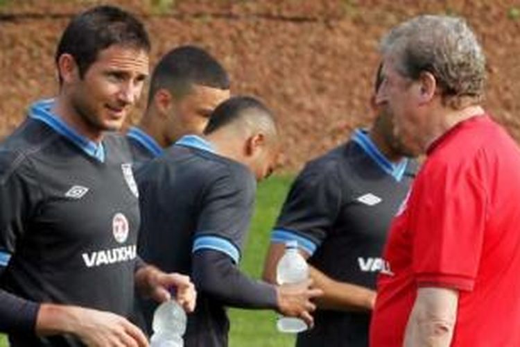 Frank Lampard (kiri) bersama Roy Hodgson. 