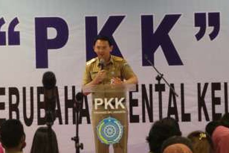 Gubernur DKI Jakarta Basuki Tjahaja Purnama saat memberikan sambutan pada pembukaan Rakerda PKK DKI Jakarta, di Balai Kota DKI Jakarta, Selasa (14/6/2016).