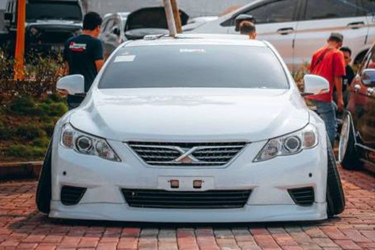 Modifikasi Toyota Mark X 