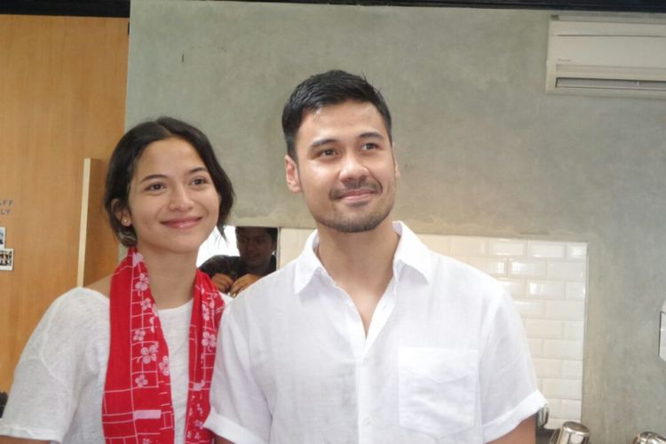 Chicco Jerikho dan Putri Marino dalam jumpa pers di Gordi HQ, Jeruk Purut, Jakarta Selatan, Kamis (7/4/2018).