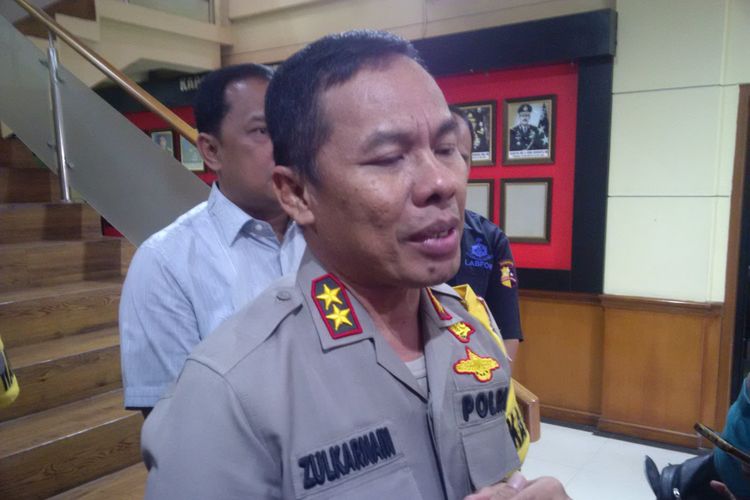 Kapolda Sumatera Selatan (Sumsel) Irjen Pol Zulkarnain Adinegara memberikan keterangan terkait tewasnya keluarga FX Ong. Dari hasil investigasi polisi memastikan jika kasus tersebut murni bunuh diri.