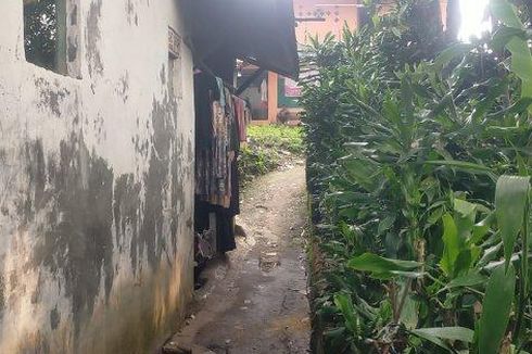 Densus 88 Geledah Rumah Terduga Teroris di Dramaga Bogor