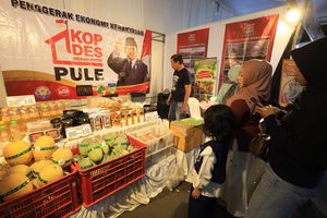 Pemerintah Bersaing dengan Rakyatnya