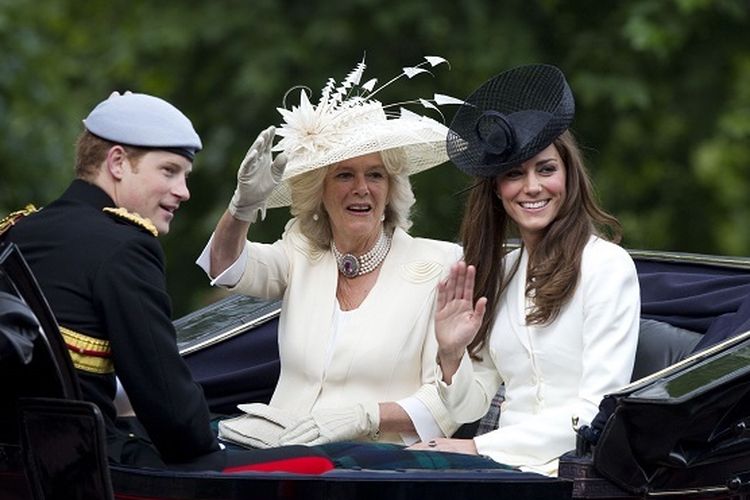 Penampilan Kate saat Trooping the Color 2011