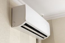 Kenapa AC Tidak Boleh Dipasang di Atas Pintu?