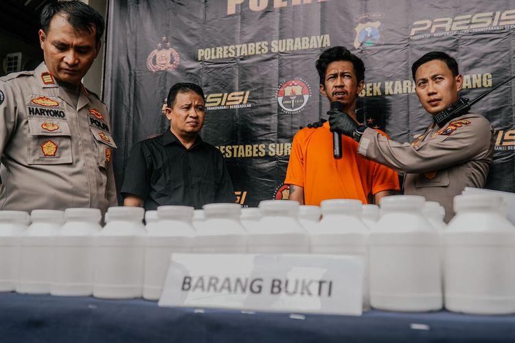 Salah satu pengedar pil koplo di Surabaya yang ditangkap usai simpan 41 ribu butir