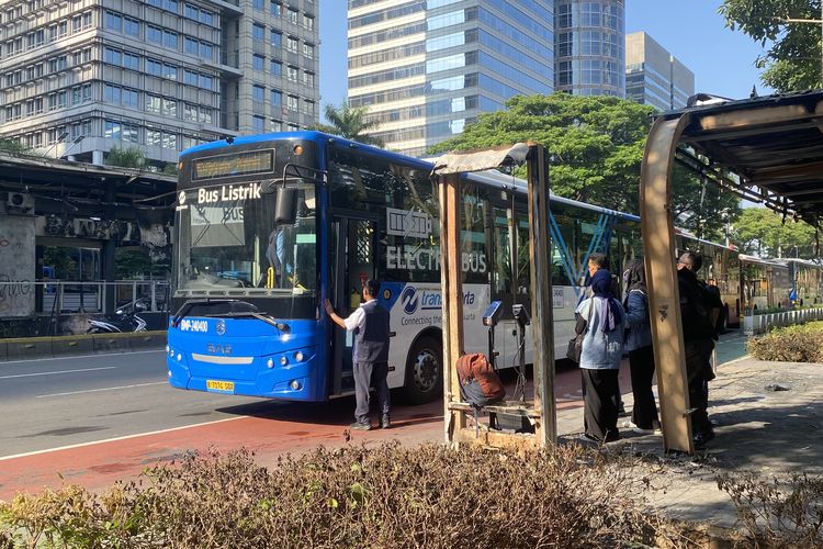 Naik Transjakarta, LRT, dan MRT Rp 1 Selama 17 & 19 September, Ini Syaratnya