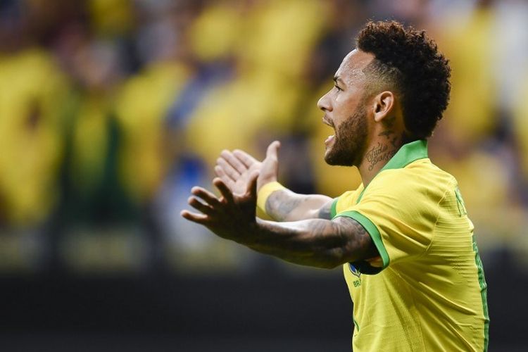 Ekspresi Neymar saat memperkuat Brasil pada laga persahabatan melawan Qatar di Mane Garrincha Stadium,  Brasilia, pada 5 Juni 2019. 