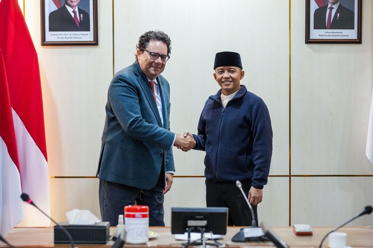 OceanX Akan Ikut Teliti 7 Taman Nasional Laut Bersama Kemenhut