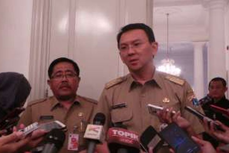 Gubernur DKI Jakarta Basuki Tjahaja Purnama saat memberi pengarahan kepada satuan kerja perangkat daerah (SKPD) DKI terkait Rencana Kerja Pemerintah Daerah (RKPD) 2017, di Balai Kota, Selasa (23/2/2016). 