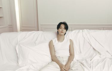 Jimin BTS merilis album solo pertama bertajuk FACE pada 24 Maret 2023.