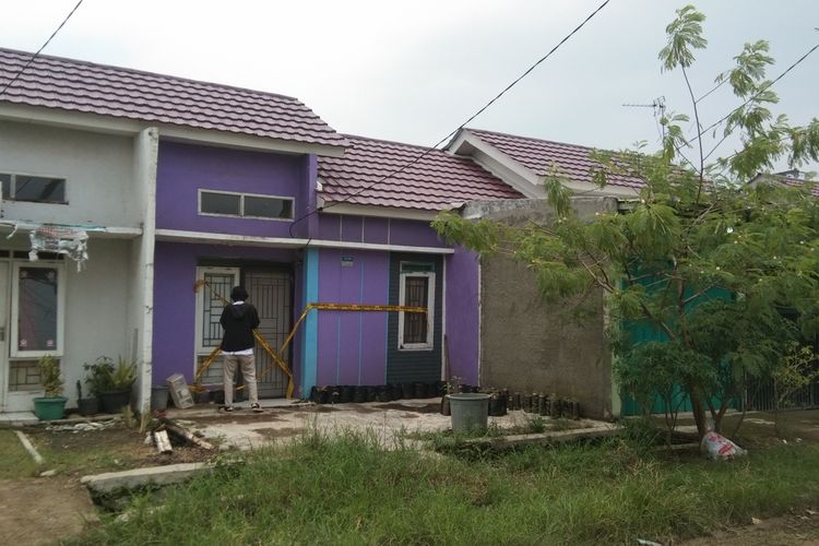 Rumah yang ditinggali LN, rumah terduga teroris di Desa Klari, Kecamatan Klari, Kabupaten Karawang, Senin (5/4/2021).