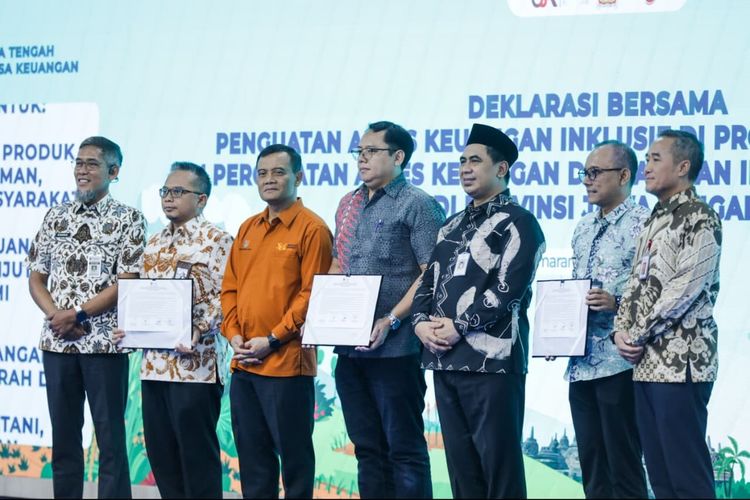 Perangi Jeratan Pinjol Ilegal dan Judi Online, Jateng Perkuat Literasi Keuangan hingga Desa