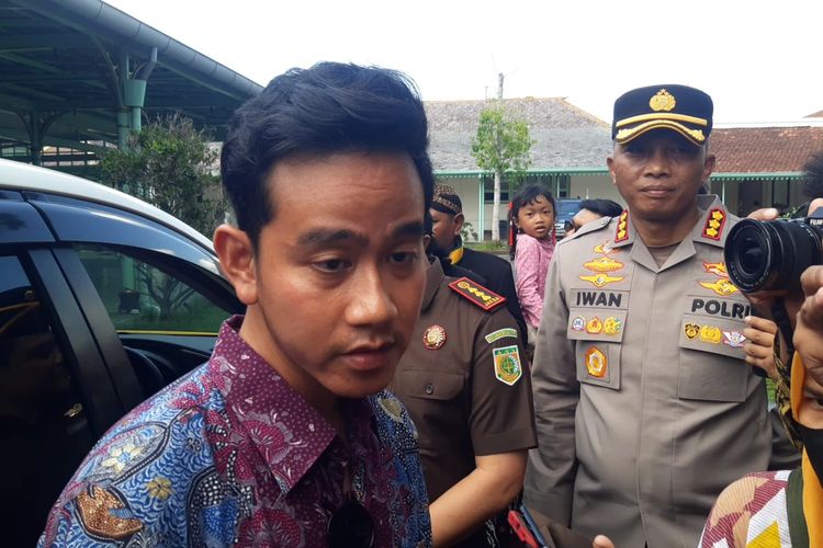 Wali Kota Solo sekaligus cawapres nomor urut 2 Gibran Rakabuming Raka di Solo, Jawa Tengah, Senin (19/2/2024).